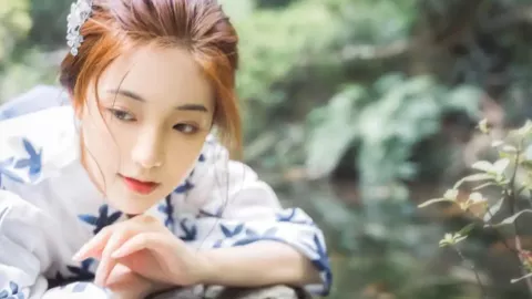 张月崩溃直接离场